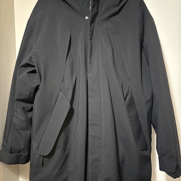 Zara Water Resistant Down Puffer Jacket - medium - Picture 2 of 5